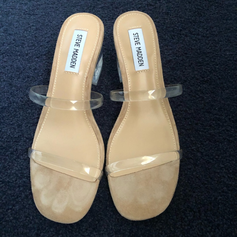 Brand new Steve Madden Issy Sandal Size 7